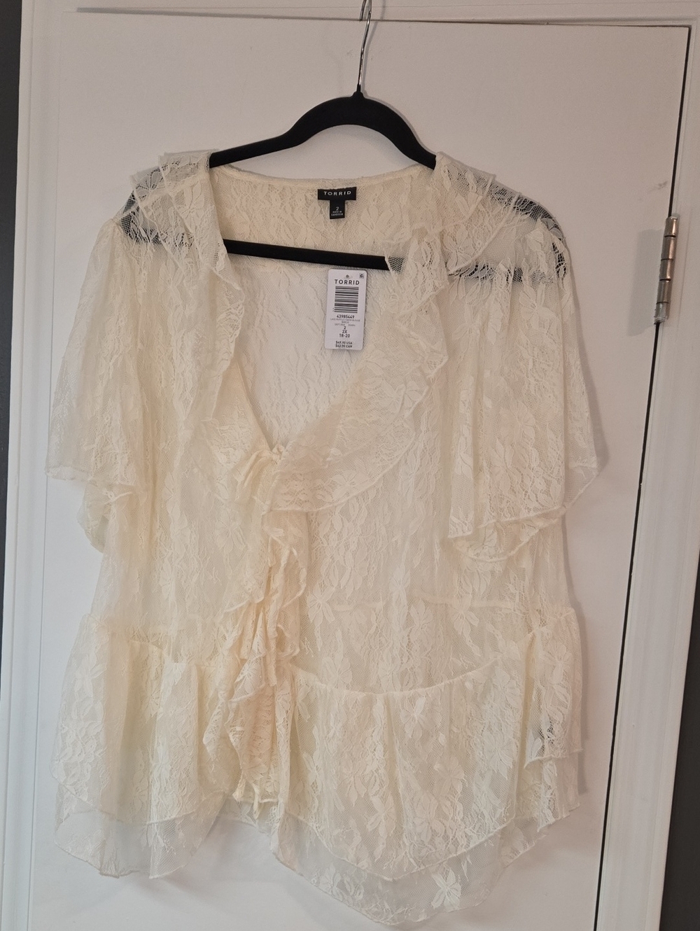 torrid Ivory Lace Ruffle Peplum Blouse